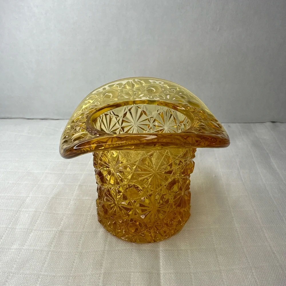 Vintage Fenton yellow glass top hat